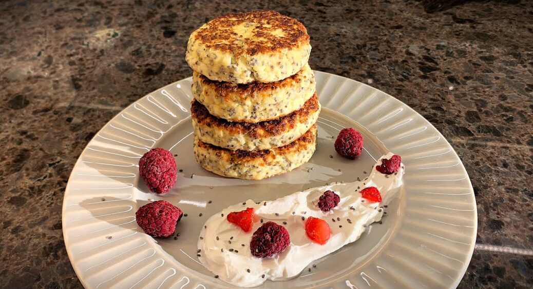 В сирники не кладу ні борошно, ні манку, ні крохмаль: 1 інгредієнт не дає їм розвалюватися, а смак ще кращий 