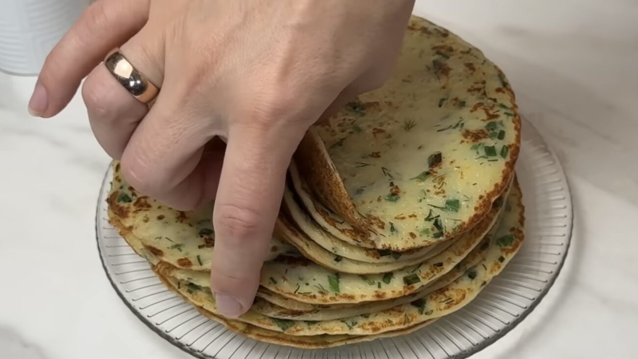 Господині розповіли, як приготувати смачну страву з картоплі та яєць 