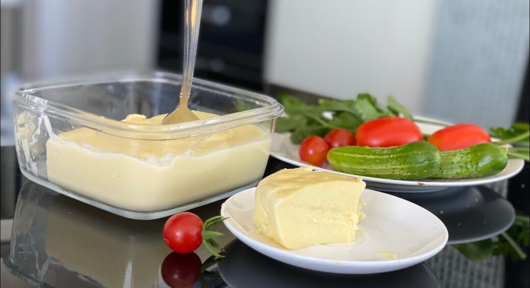 Забула, коли востаннє купувала плавлений сир у магазині: 4 інгредієнти, і маю продукт відмінної якості 