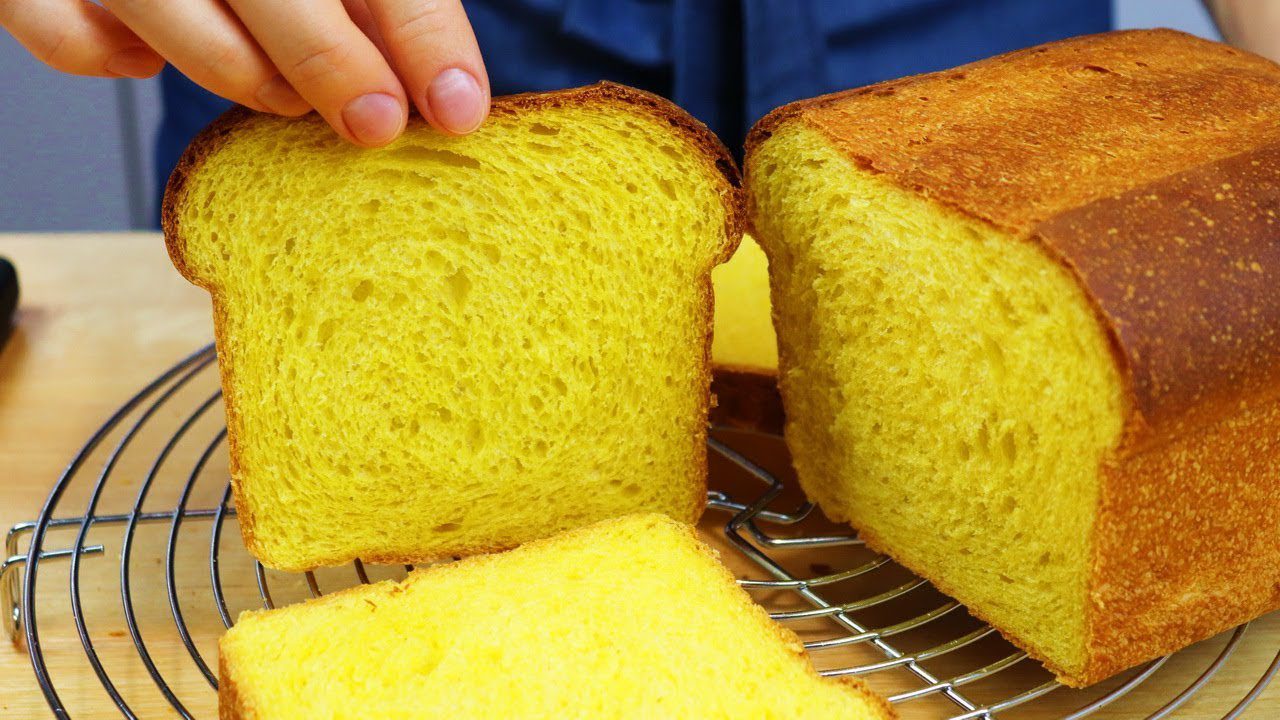 Господині розповіли, як приготувати осінній гарбузовий хліб 