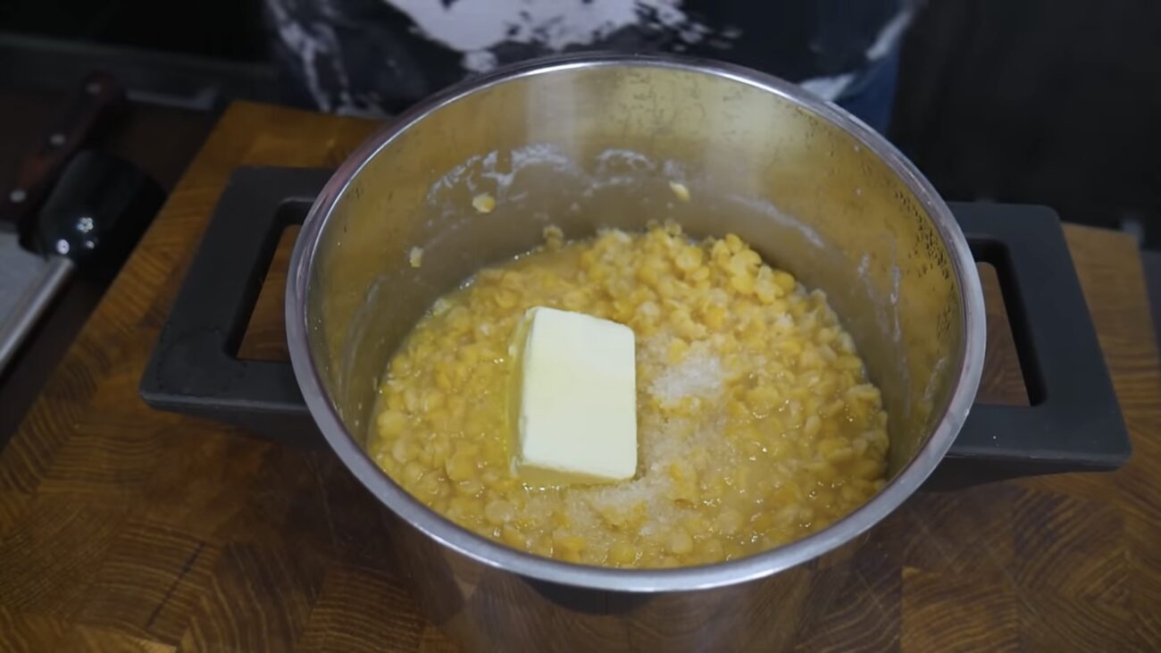 Господині розповіли, як швидко і смачно приготувати горохове пюре 