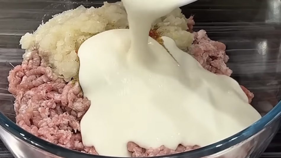 Господині розповіли, що додати у фарш, аби котлети були соковиті й на 4 день 