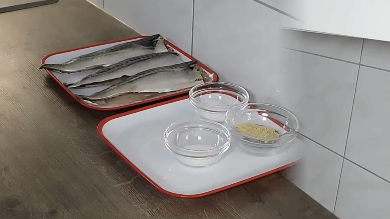 Господині розповіли, як приготувати балик із скумбрії в домашніх умовах 