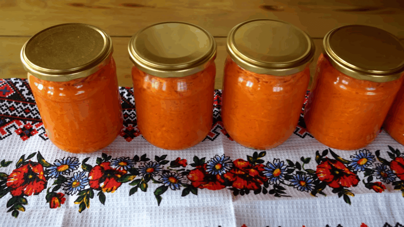 Господині розповіли, чому на консервації іржавіють кришки, і як цього уникнути