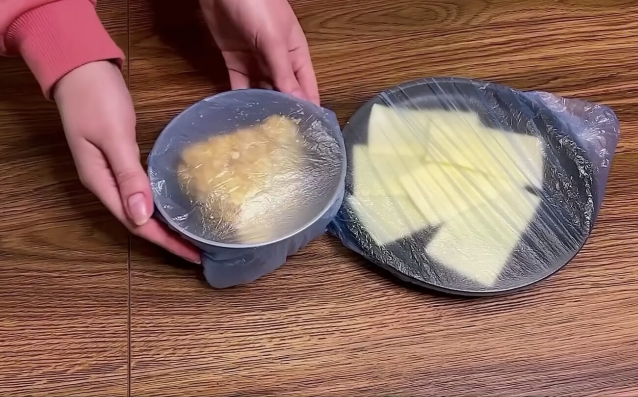 Господині розповіли, як використати бахіли у побуті