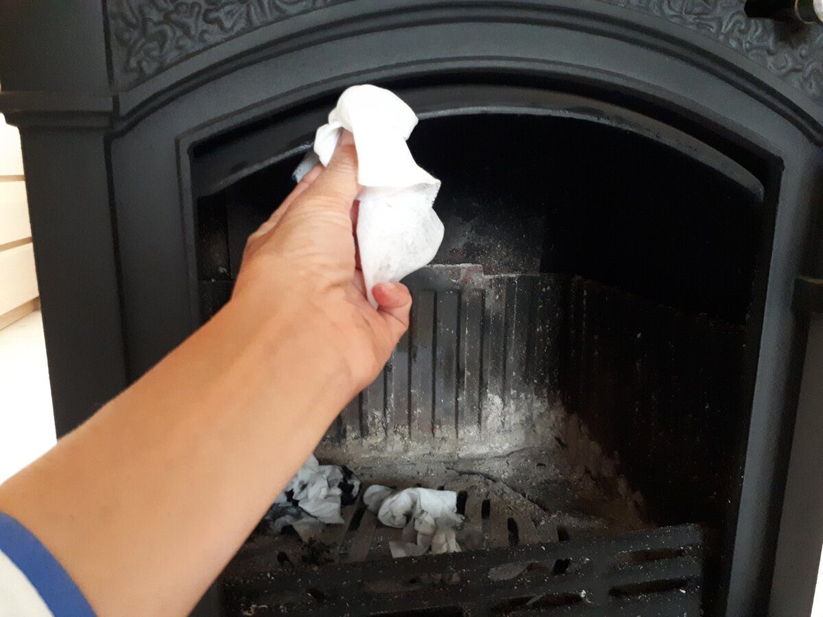 Експерти розповіли, як очистити димар від сажі підручними засобами просто та дуже швидко
