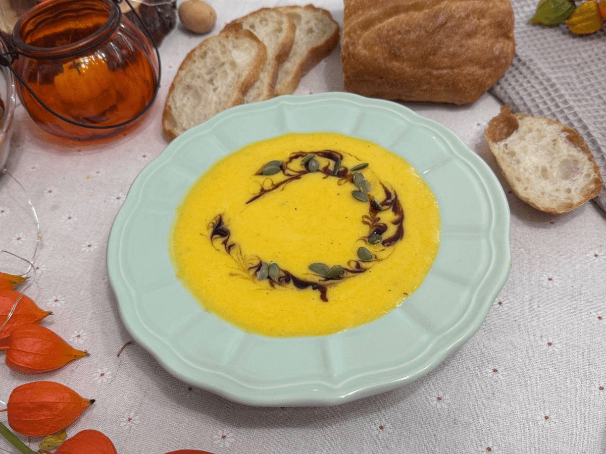 Кулінари поділились рецептом гарбузового супу