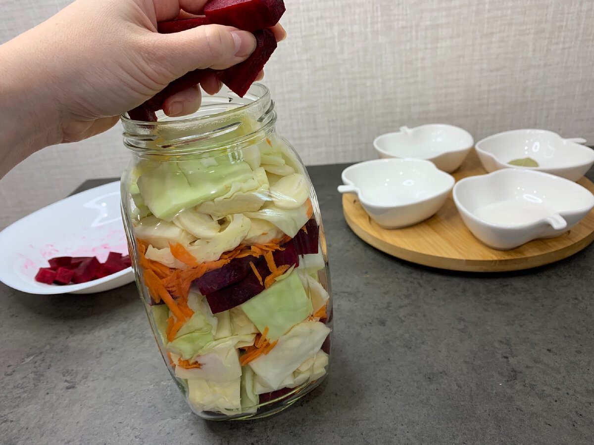 Кулінари розповіли, як приготувати смачну мариновану капусту з доступних інгредієнтів