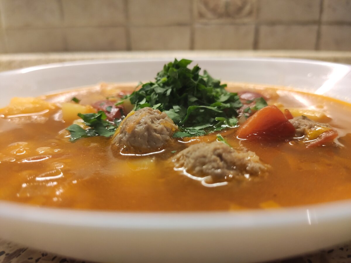 Кулінари пояснили, чому бульйон виходить каламутний та як боротись із неприємністю