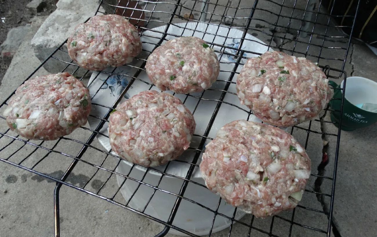 Господині розповіли, що додати в котлети, щоб вони були дуже соковитими 