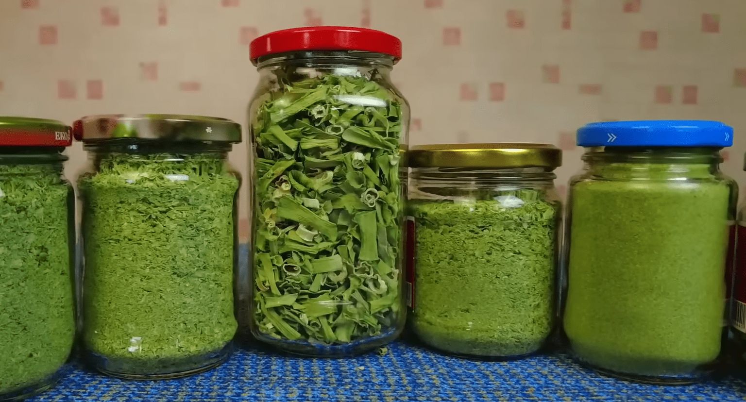 Кухарі назвали спосіб зберегти зелень понад 2 тижні свіжою 