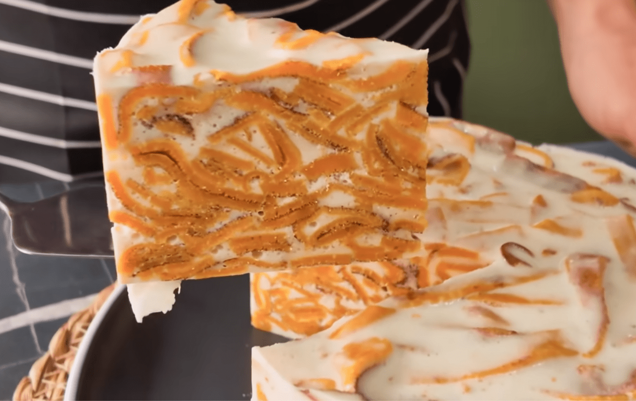 Кондитери розповіли, як приготувати гарбузовий торт без духовки