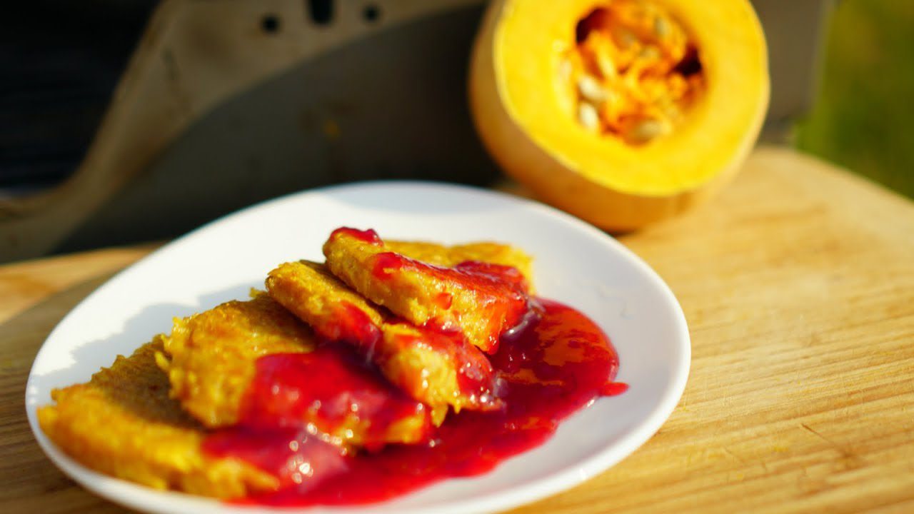 Кулінари поділилися рецептом смачних та ароматних оладок з гарбуза