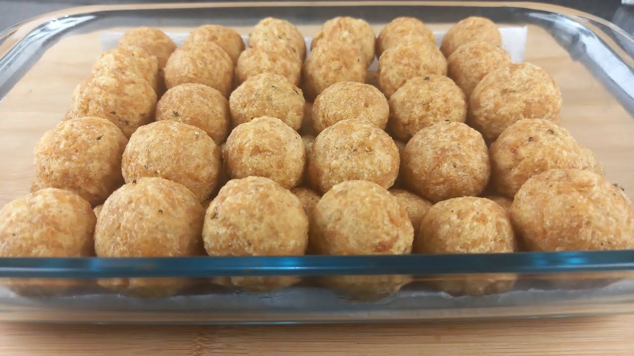 Кулінари розповіли, як легко та швидко приготувати ліниві пиріжки з м'ясом