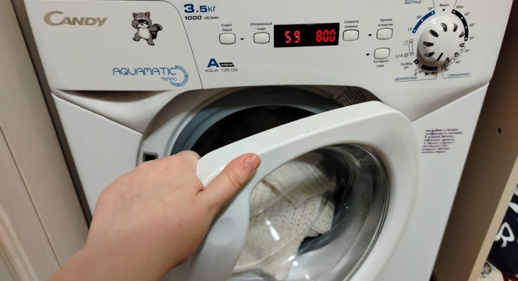 Кум 15 років ремонтує пралки і просить мене так не робити: “Це найгірше, що можна зробити під час прання” 