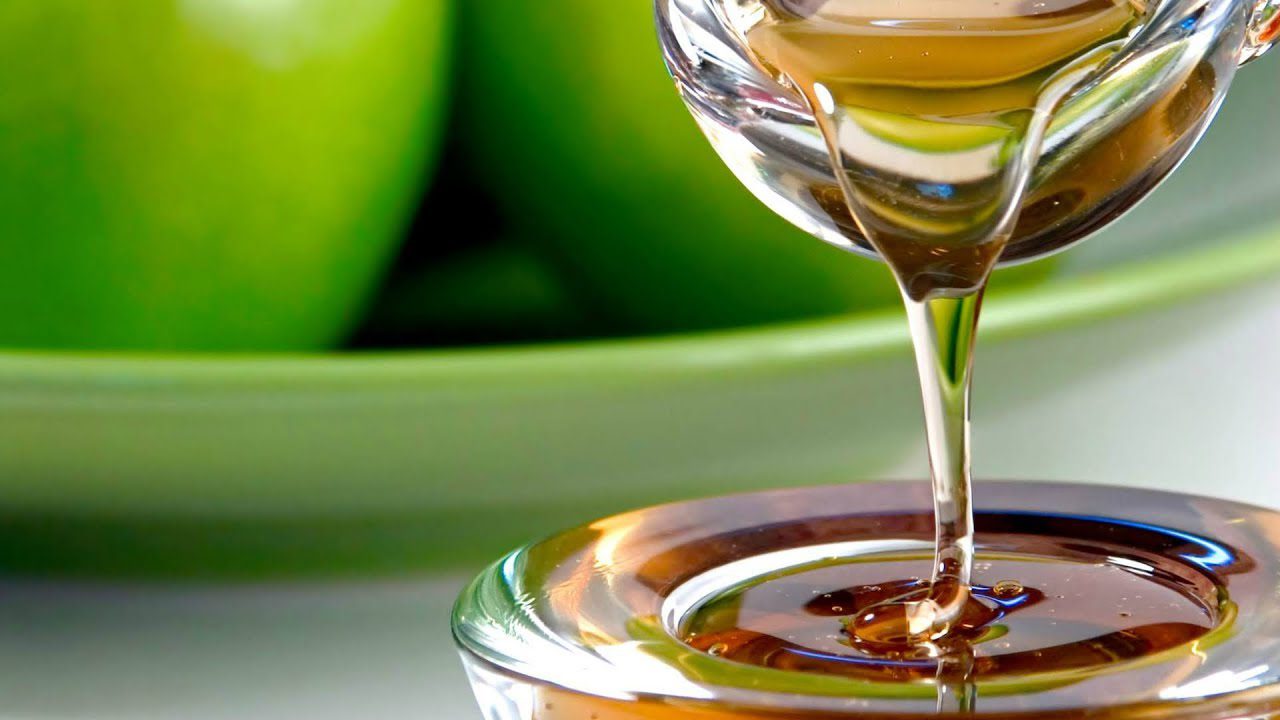 Кулінари назвали 5 методів, які допоможуть відрізнити справжній мед від підробки