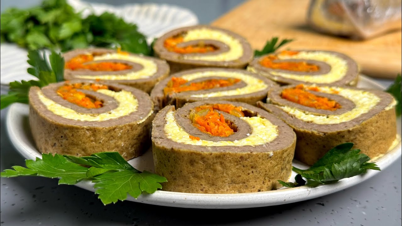 Кулінари розповіли, як приготувати смачний печінковий рулет із морквою та сиром