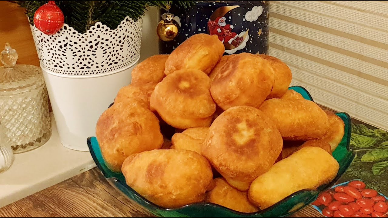 Кулінари розповіли, як приготувати пиріжки з яблуками на кефірі без дріжджів