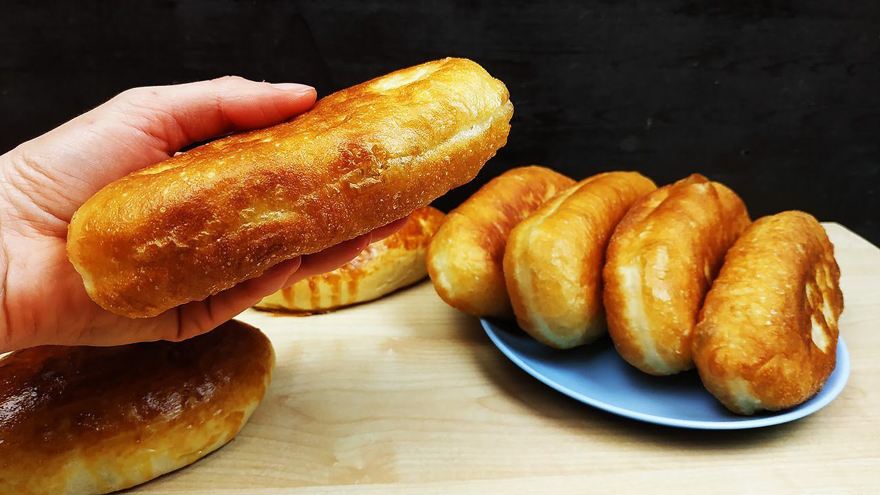 Кулінари розповіли, як приготувати пиріжки з яблуками на кефірі без дріжджів