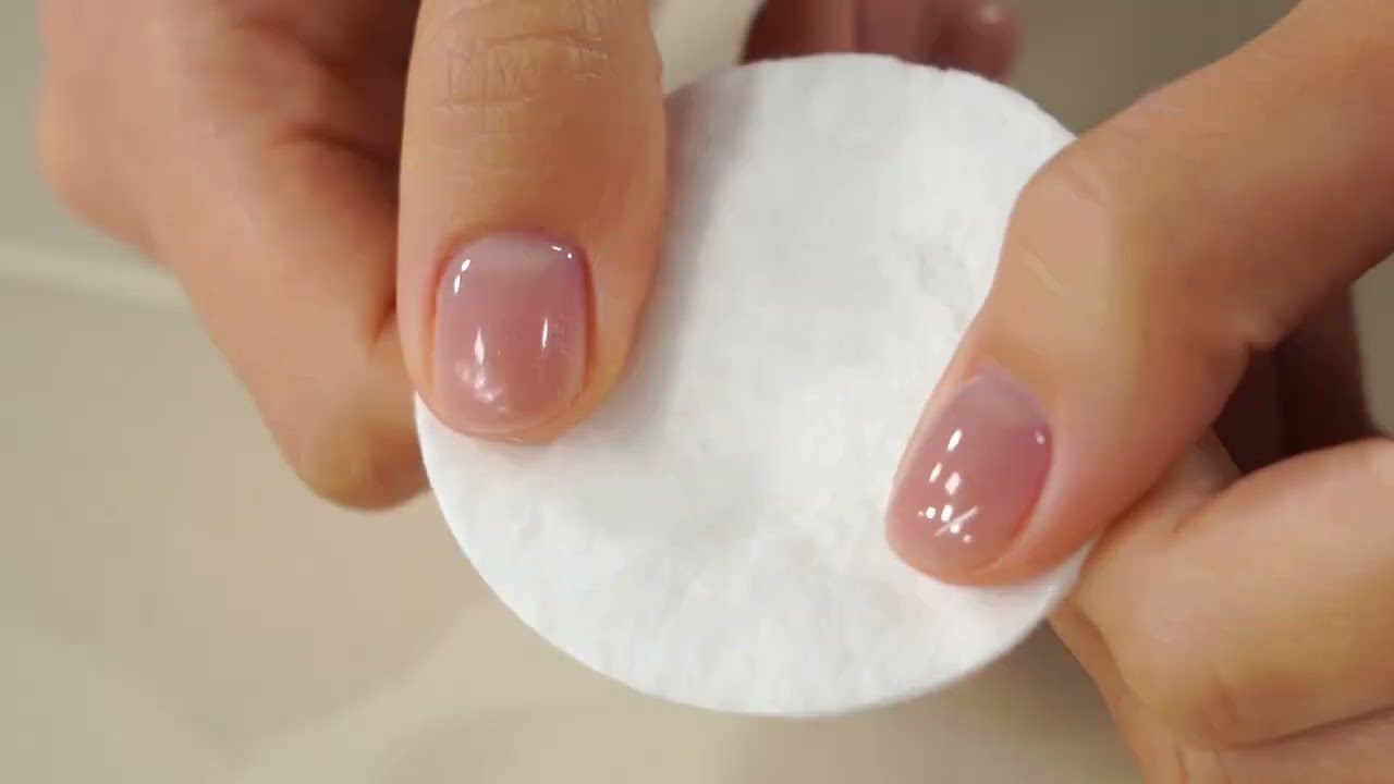 Господині поділилися незвичайними способами використання ватних дисків у побуті