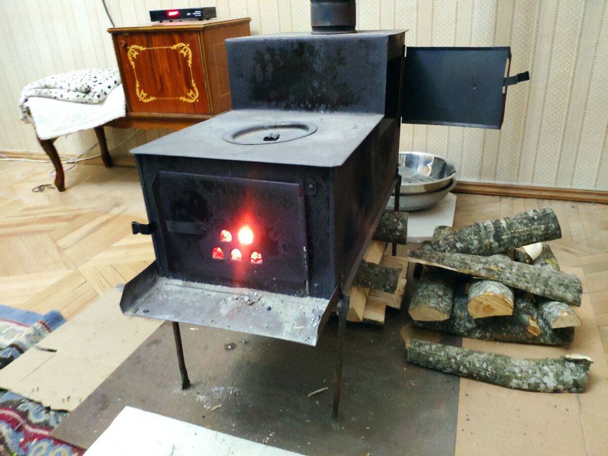 Експерти назвали одну хитрість для буржуйки, щоб підвищити тепловіддачу