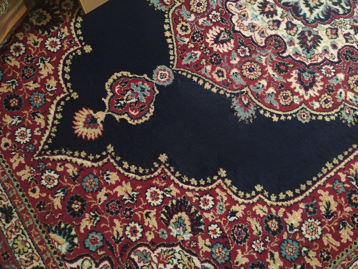 Господині назвали дієвий та економний спосіб очищення килима 