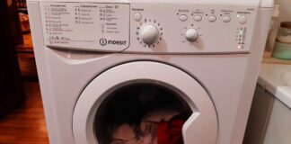 Як зафіксувати пральну машину у ванній