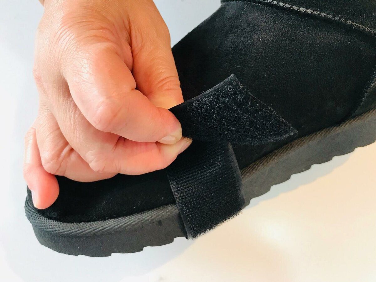 Експерти розповіли, що зробити із зимовим взуттям, аби воно не ковзало – просте рішення