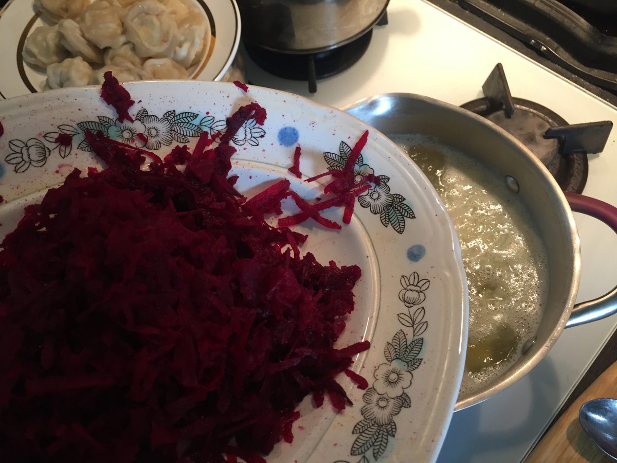 Кулінари поділились лайфхаком, який допоможе значно покращити смак традиційного борщу