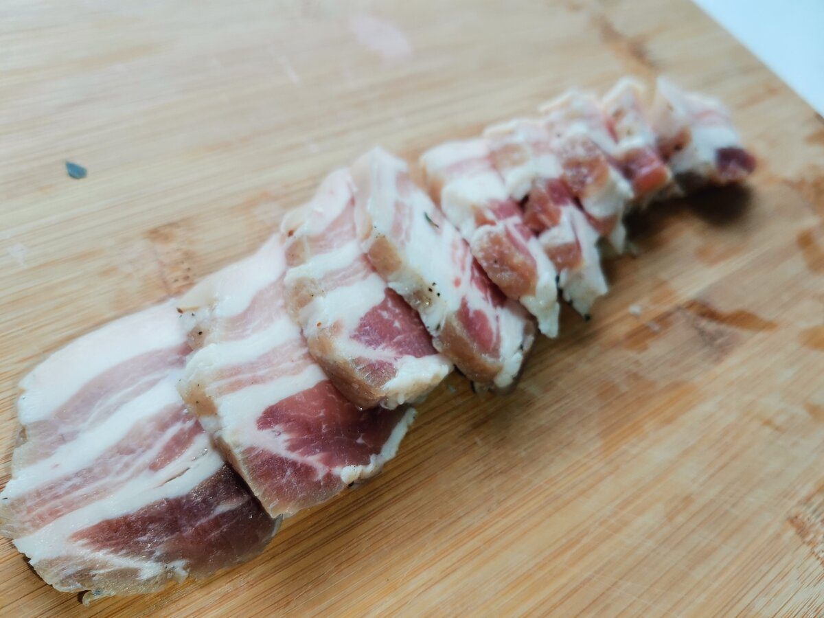 Кулінари розповіли, як приготувати смачне солоне сало за лічені хвилини – прості рецепти