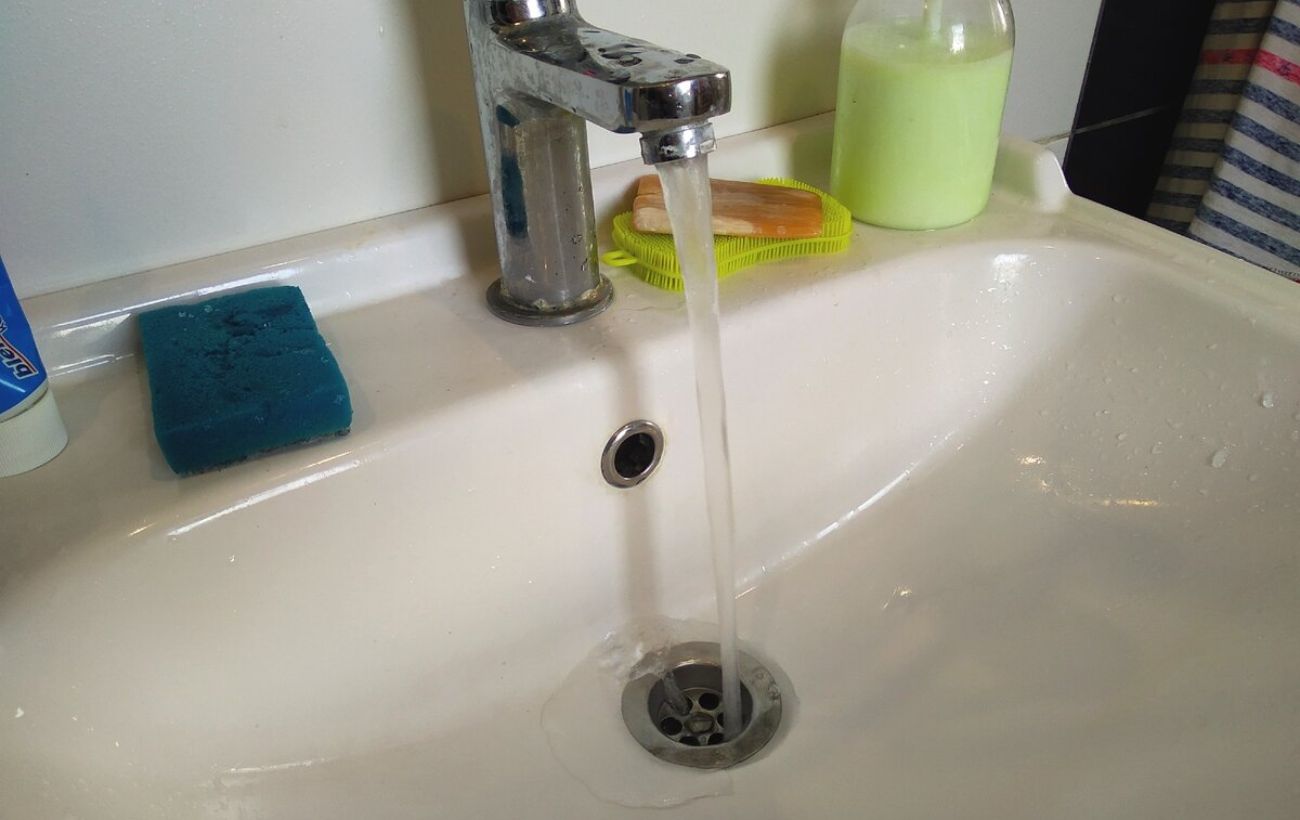 Експерти розповіли, як за кілька хвилин позбутися вапняного нальоту у ванній