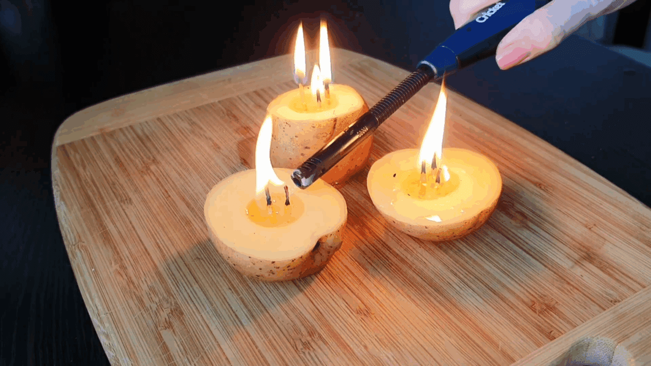 Експерти розповіли, як змайструвати свічку з картоплі та олії