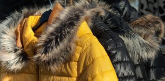 Як очистити пуховик від бруду швидко