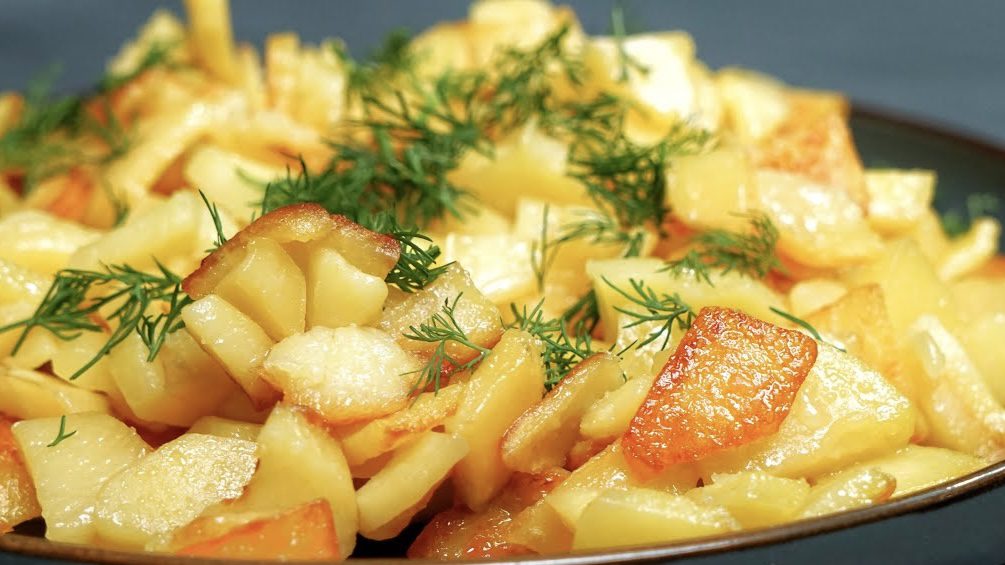 Кулінари розповіли, як готувати ідеально хрустку смажену картоплю  