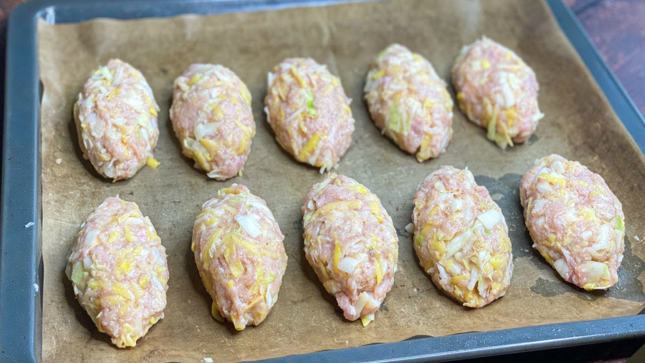 Господині розповіли, як приготувати смачну страву з капусти і фаршу