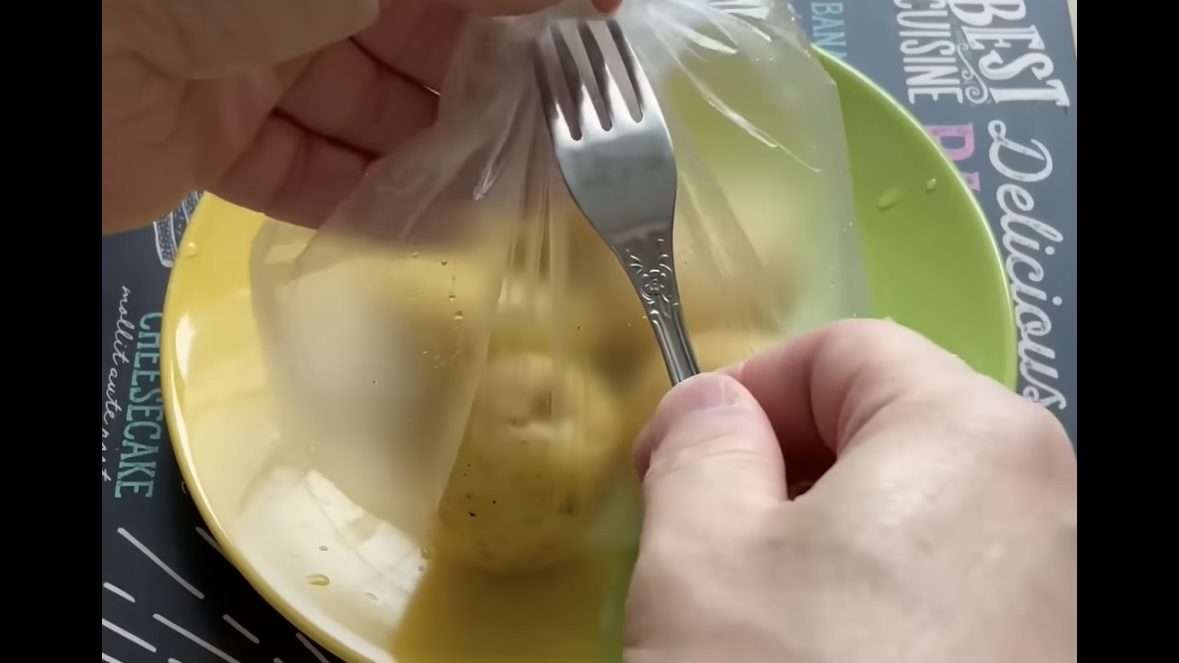 Господині розповіли, як зварити картоплю за 6 хвилин 