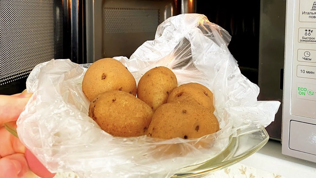 Господині розповіли, як зварити картоплю за 6 хвилин 