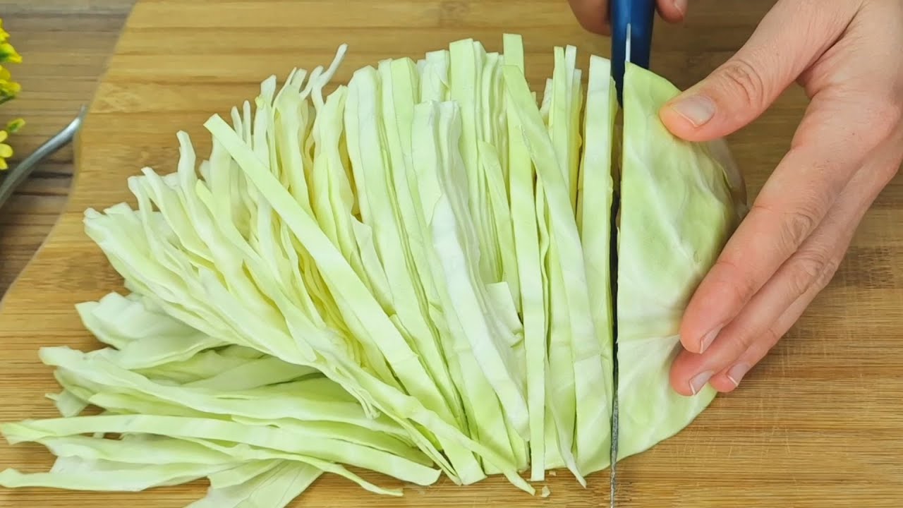 Господині розповіли, як приготувати смачну страву з капусти