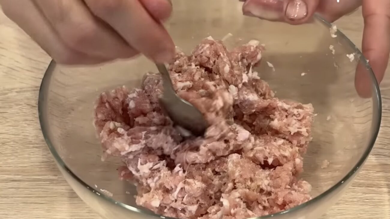 Господині розповіли, як приготувати смачну вечерю з гречки та фаршу Господині розповіли, як приготувати смачну вечерю з гречки та фаршу