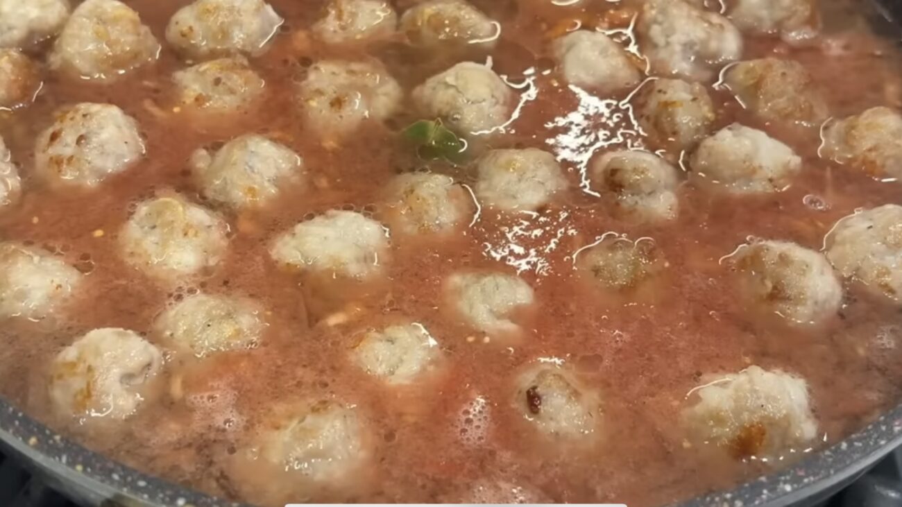 Господині розповіли, як приготувати смачну вечерю з гречки та фаршу Господині розповіли, як приготувати смачну вечерю з гречки та фаршу