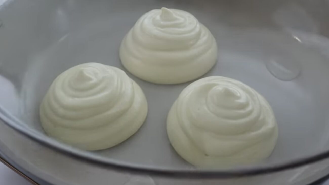 Господині розповіли, як зробити оладки пишними без дріжджів і соди 