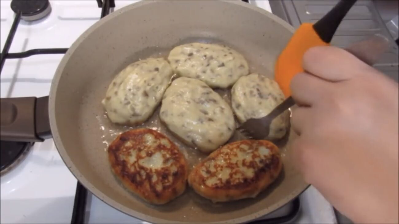 Господині розповіли, як приготувати смачну страву з картоплі 