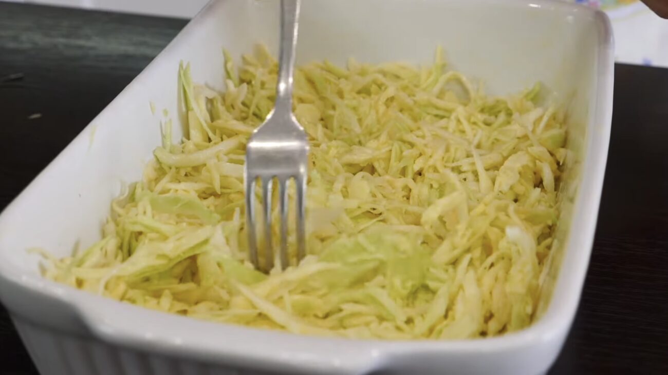 Господині розповіли, як приготувати смачну страву з капусти 