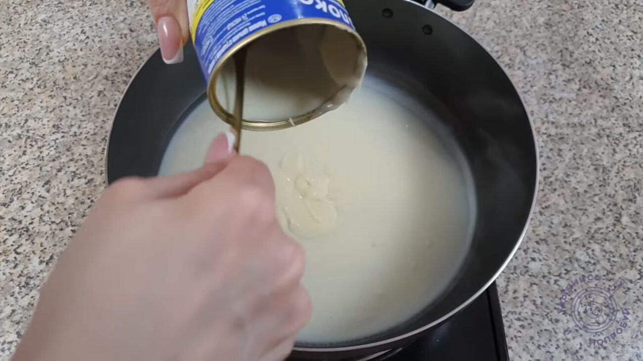 Господині розповіли, як приготувати смачний десерт зі згущеного молока та окропу 