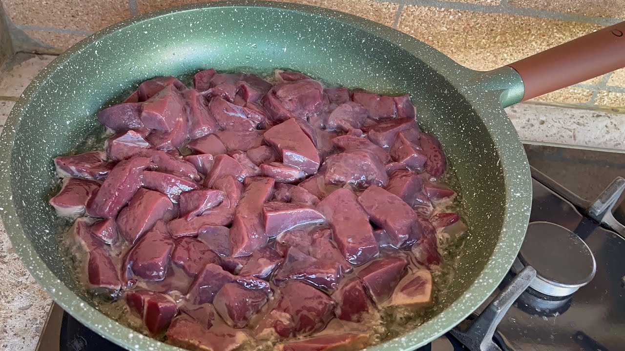 Господині розповіли, як посмажити печінку, щоб вона не гірчила 