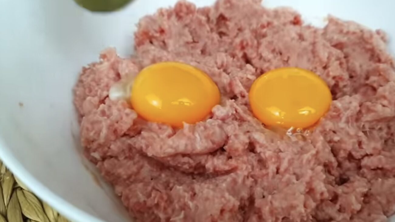 Господині розповіли, що смачного приготувати з фаршу та кефіру Господині розповіли, що смачного приготувати з фаршу та кефіру