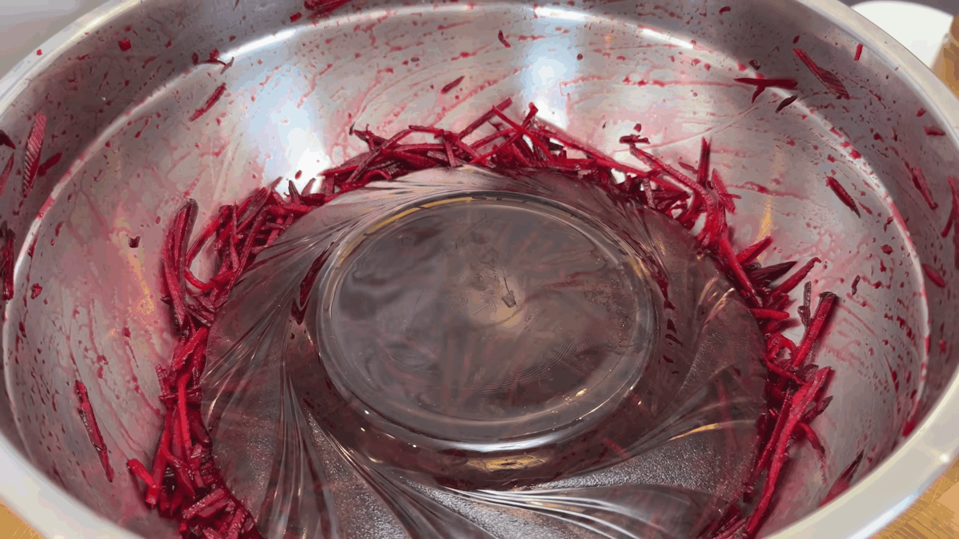 Експерти розповіли, як приготувати буряк по-корейськи