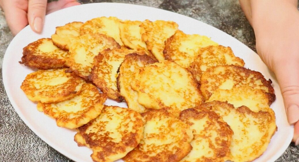 Мої картопляні деруни виходять золотисті, а не сірі: додаю у тісто те, що точно є на кожній кухні 