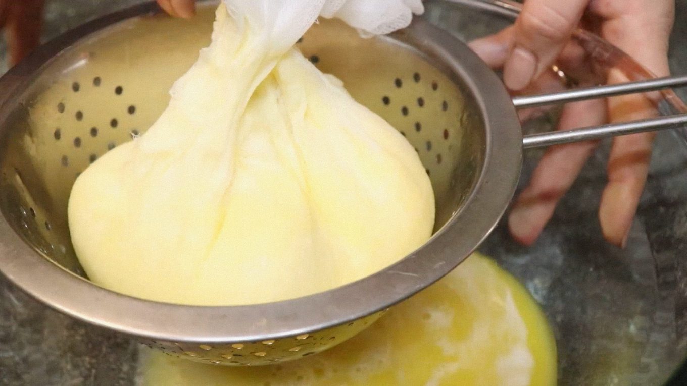 Господині показали, як приготувати ідеальні деруни з хрумкою скоринкою