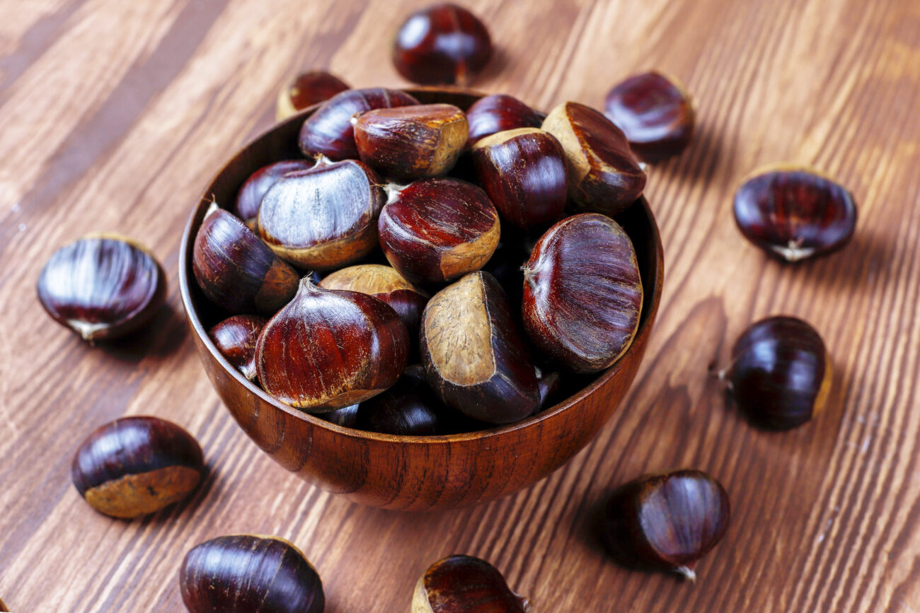 Господині розповіли, як можна використати каштани у побуті